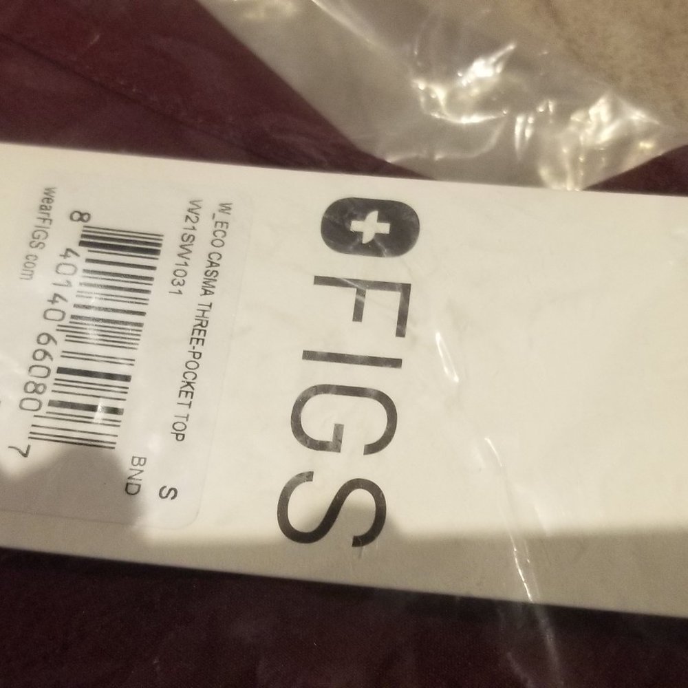 Figs scrubs set size small New with tags, never worn - Picture 2 of 4